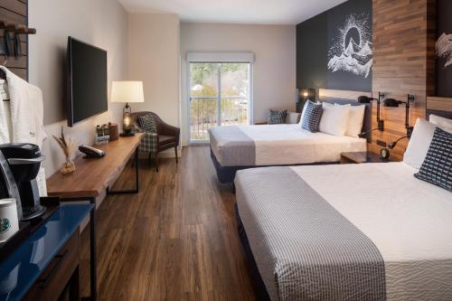 Double Room with Lake View