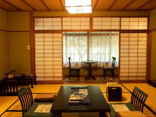 Japanese-Style Suite - "Tenraku" - Room Only