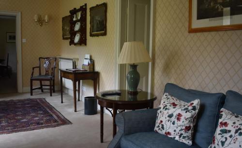 Classic Cottage (1 adult)