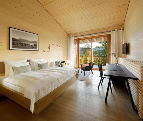 Double Room with Lake View - Building AlpenChalet