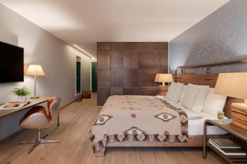 Premium Double Room with Balcony
