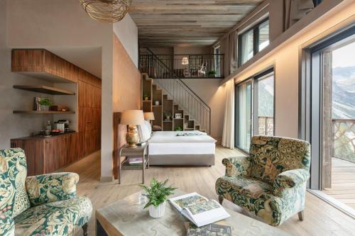 Loft Junior Suite with Balcony