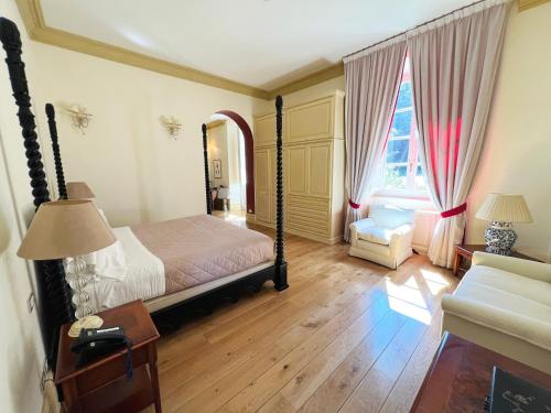 Classic Double Room with Balcony