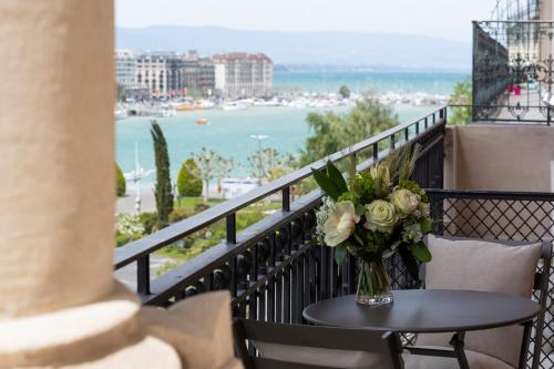 Classic Double Room with Shower and Balcony