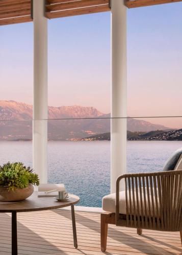 Panoramic Bayview Room