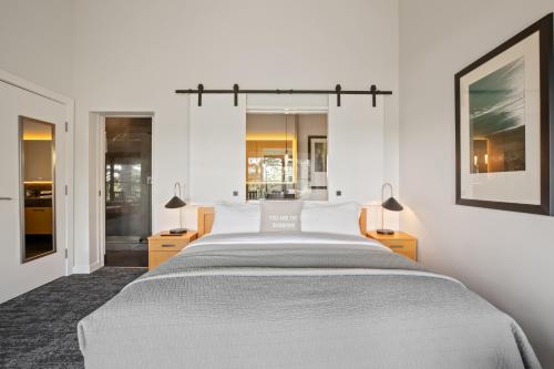 One Bedroom Lodge Rainforest Suite