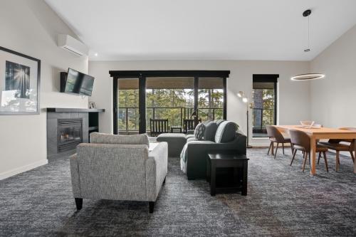 One Bedroom Lodge Rainforest Suite