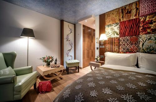 Suite - South Facing