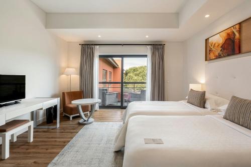 Premium Deluxe Room with Resort View