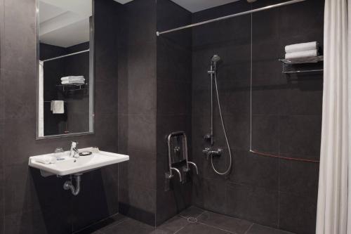 Premium Deluxe Room with Resort View