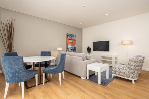 Premium Suite Room with Resort View