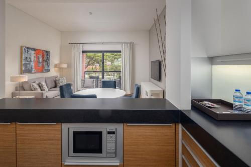 Premium Suite Room with Resort View