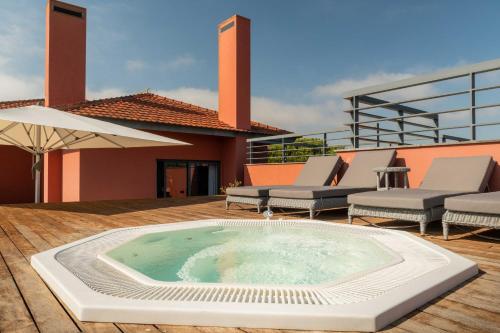 Panoramic Two-Bedroom Suite with Garden View