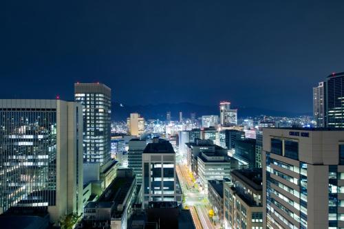 Short Stay (Check-in 17:00~/ Check-out ~11:00) - Executive Twin Room with Sofa bed and City View