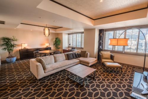 Short Stay (Check-in 17:00~/ Check-out ~11:00) - King Suite