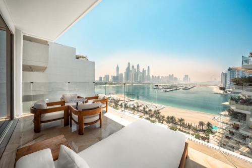 2 Bedroom Hotel Apartment with Sea View