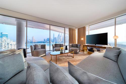 3 Bedroom XL Terrace Pool Suite