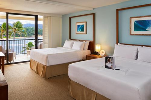 Deluxe Queen Room