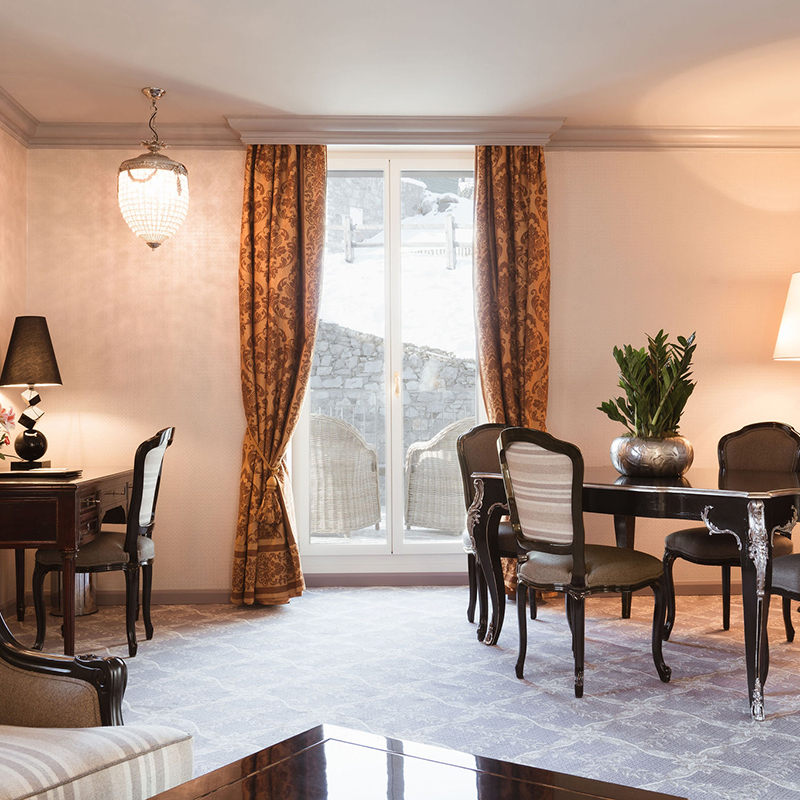 Carlton Suite