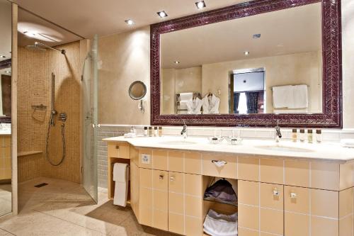 Grand Family Suite