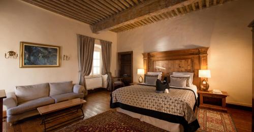 Suite with Lake View  and Spa Access Included
