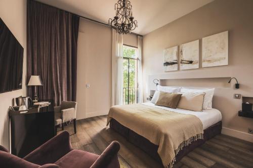 Deluxe Double Room - Standard Room