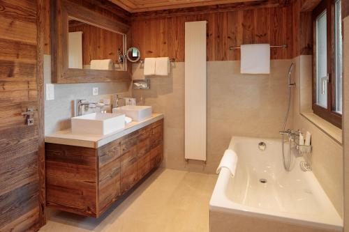Suite with Mountain View