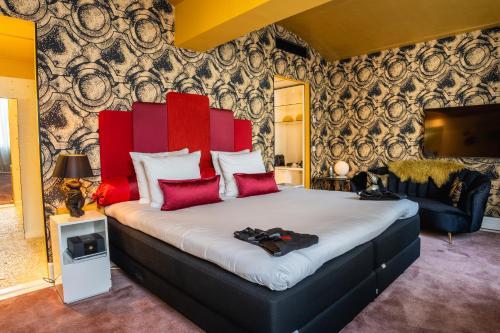 Royale Room