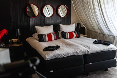 Royale Room