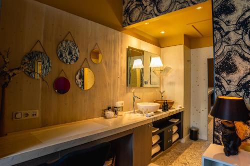 Royale Room