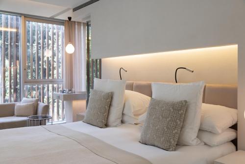Junior Suite with Garden View - Spa Access