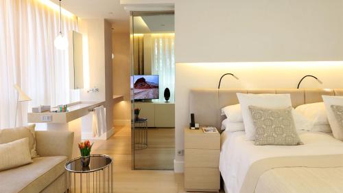 Junior Suite with Garden View - Spa Access