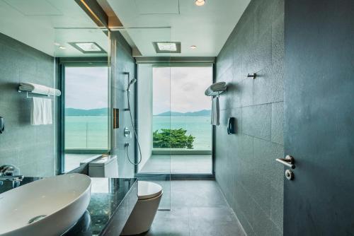 Premier Sea View Room