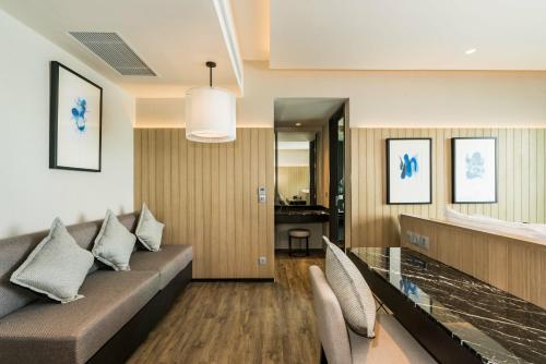 Premier Sea View Studio Room
