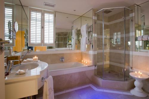 Luxury Room