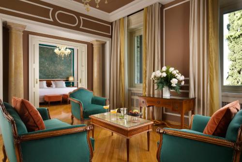 Suite with Garden View
