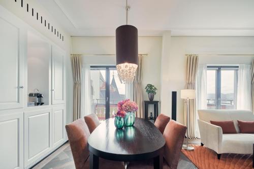 Grand Suite with Balcony and Panoramic View