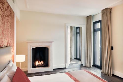 Grand Suite with Balcony and Panoramic View