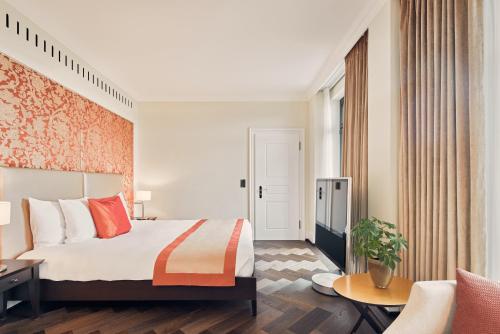 Deluxe Suite With Panoramic View