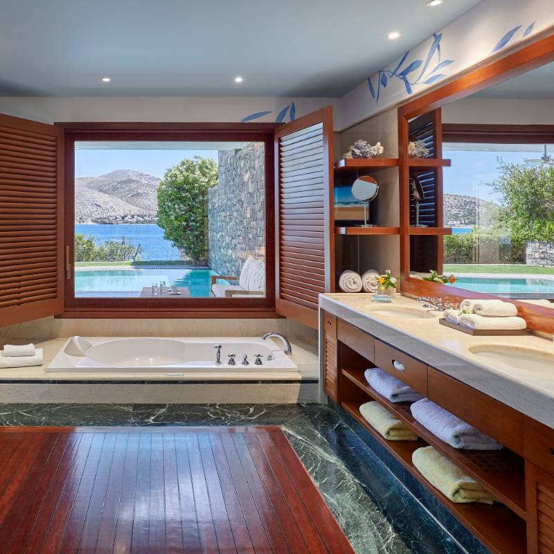 Suite with Private Pool