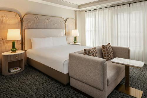 Premium King, Larger Guest room, 1 King