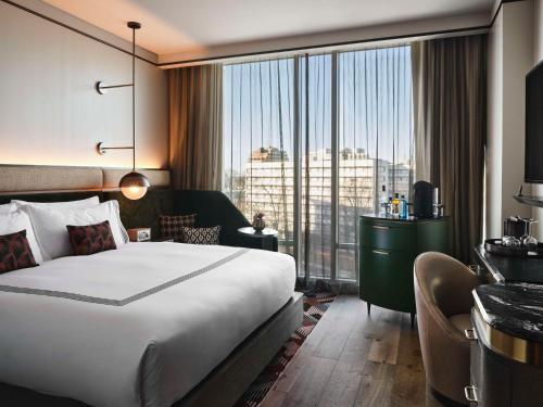King Room with City View