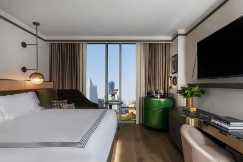 King Room with City View
