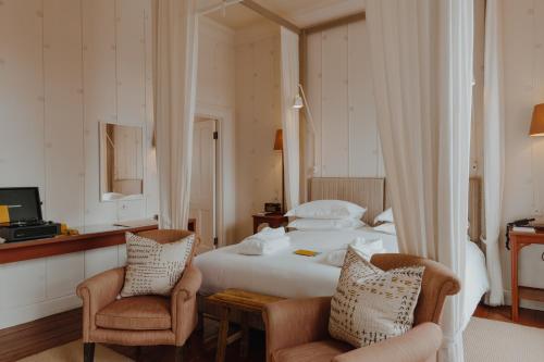 Large Guest Room