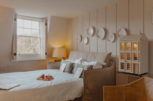 Henrietta Room