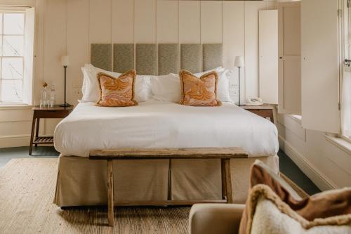 Coach House Large Guest Room