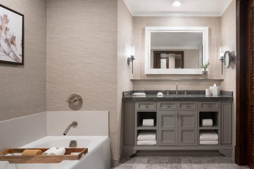 King or Double Room with Lake View - Balcony