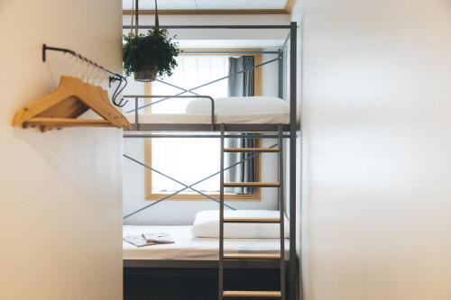 Economy Twin Room with Bunk Bed