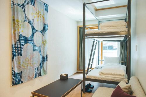 Twin room with Bunk Bed with Shared Bathroom