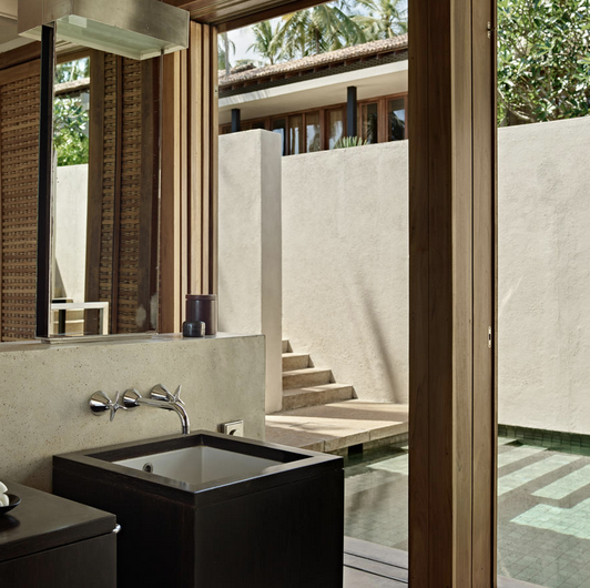 Premium Ocean Pool Suite - King